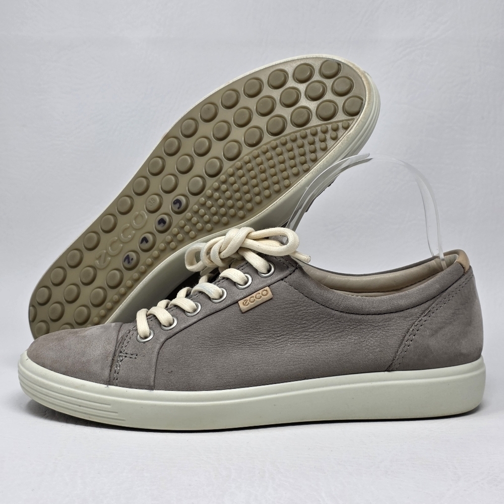 Ecco Soft-7 Runner Womens Size 7 Grey Nubuck Leather Casual Lace Up Pre-owned
